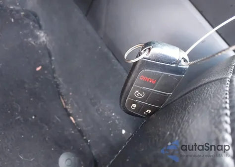 2022 Jeep Compass Latitude Lux 4X4 from USA, damaged, VIN 3C4NJDFB0NT180836